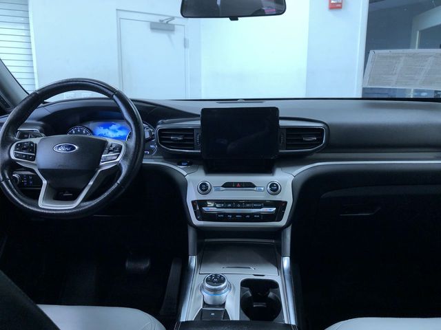 Thumbnail: 2021 Ford Explorer - 9