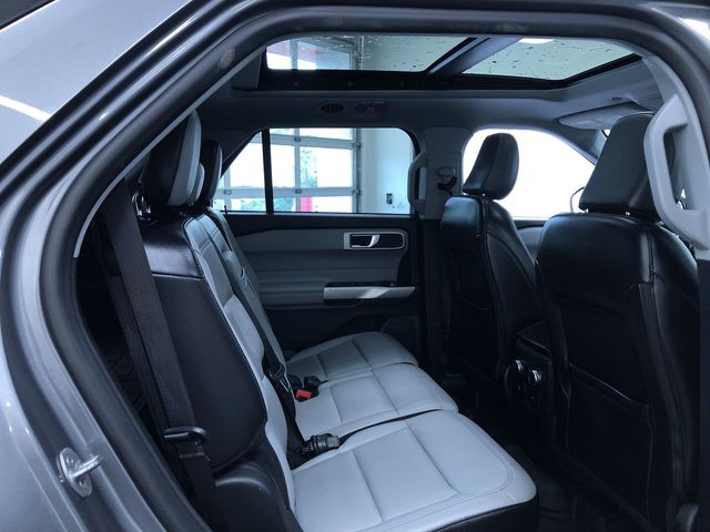 Thumbnail: 2021 Ford Explorer - 30