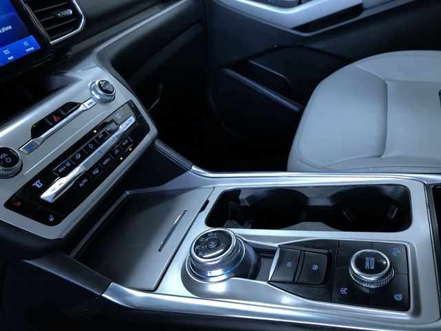 Thumbnail: 2021 Ford Explorer - 16