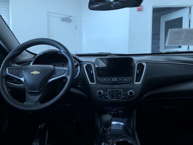 Thumbnail: 2024 Chevrolet Malibu - 9