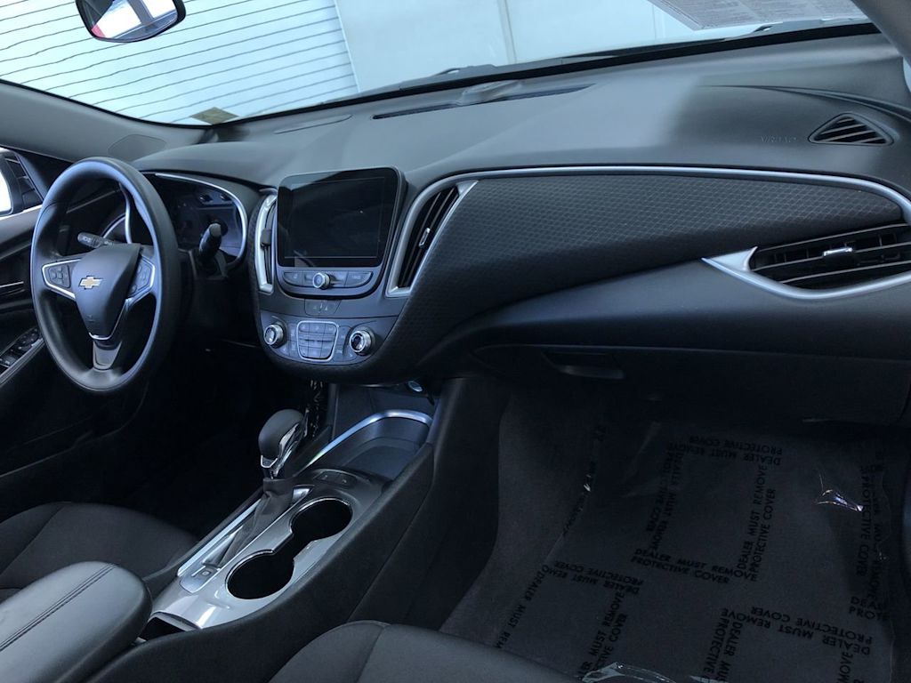 2024 Chevrolet Malibu LT 8