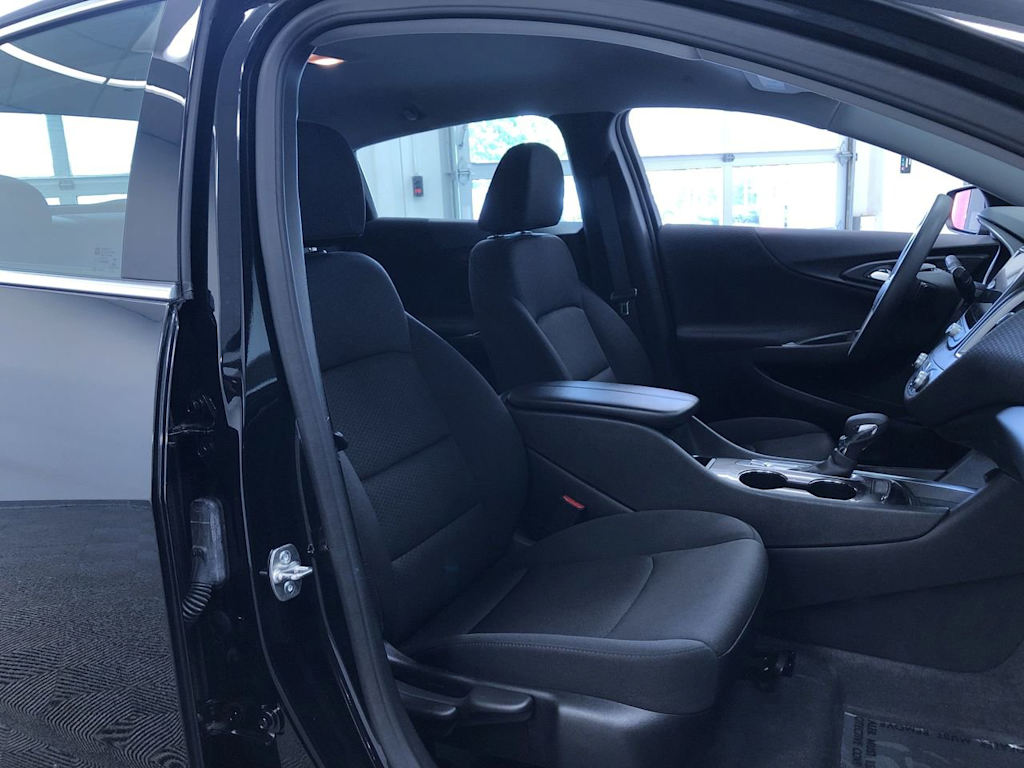 2024 Chevrolet Malibu LT 28