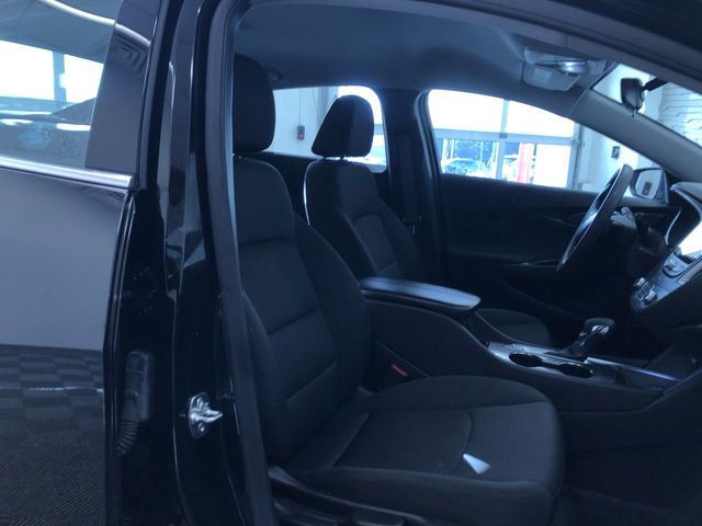 Thumbnail: 2024 Chevrolet Malibu - 10