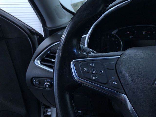 Thumbnail: 2018 Chevrolet Malibu - 30