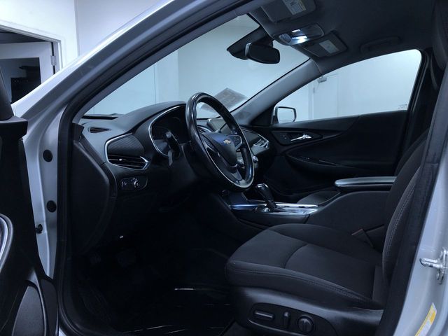 Thumbnail: 2018 Chevrolet Malibu - 2