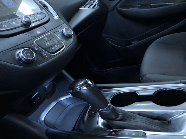 Thumbnail: 2018 Chevrolet Malibu - 16