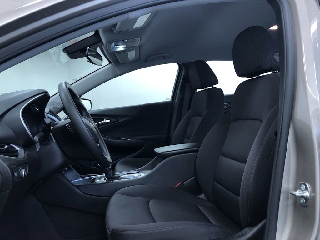 2024 Chevrolet Malibu LT 10