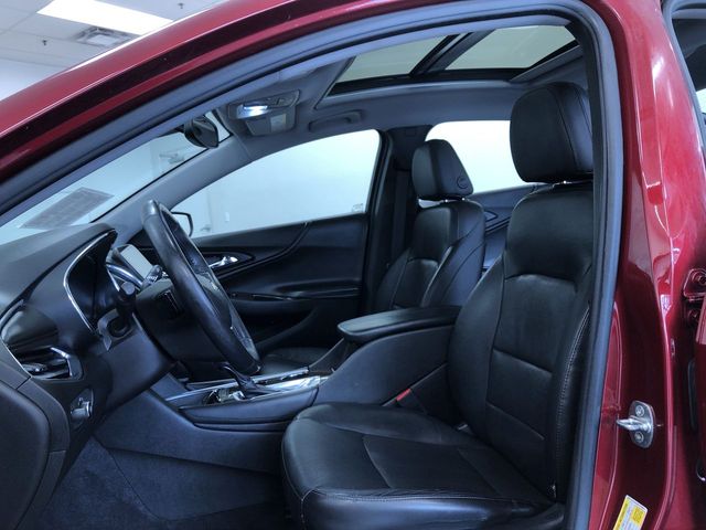 Thumbnail: 2017 Chevrolet Malibu - 10