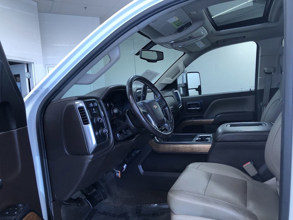 2016 Chevrolet Silverado 2500 LTZ 2