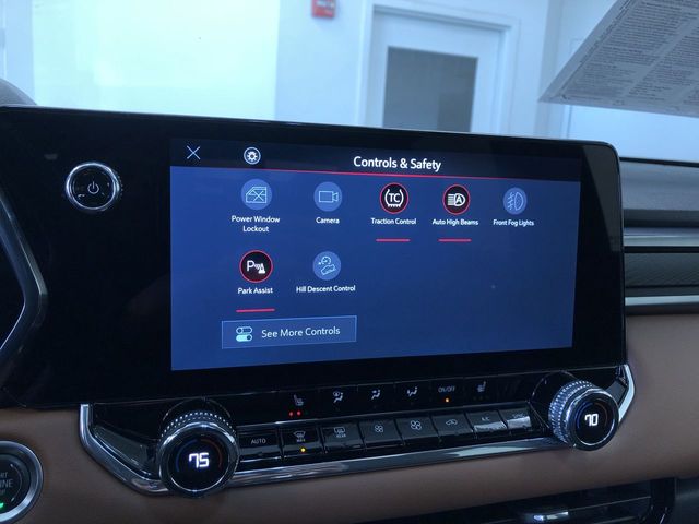 Thumbnail: 2024 GMC Canyon - 26