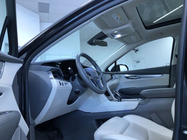Thumbnail: 2017 Cadillac XT5 - 2