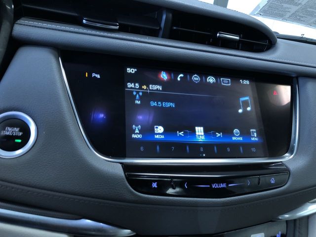 Thumbnail: 2017 Cadillac XT5 - 32