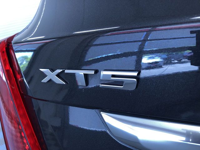 Thumbnail: 2017 Cadillac XT5 - 7