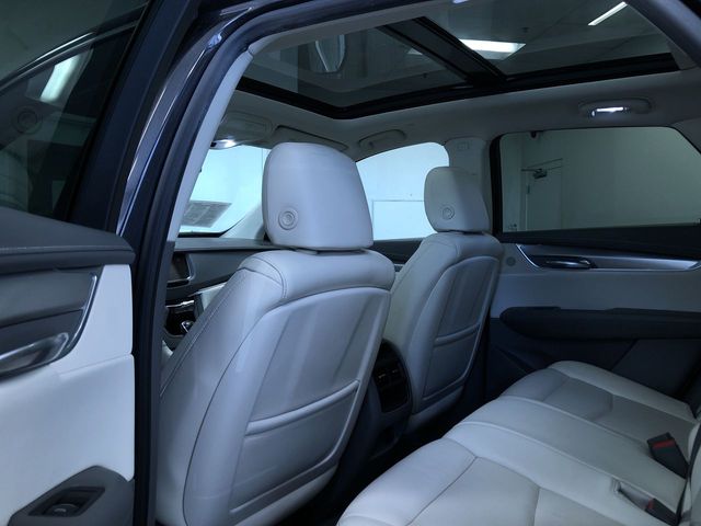 Thumbnail: 2017 Cadillac XT5 - 12
