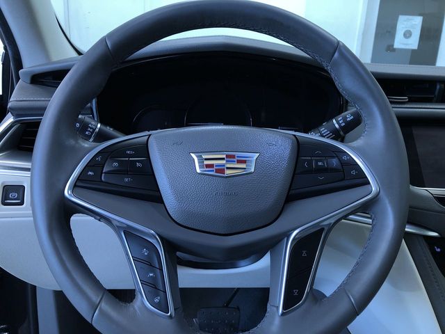 Thumbnail: 2017 Cadillac XT5 - 14
