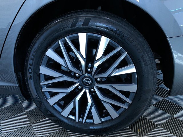 Thumbnail: 2025 Nissan Altima - 8