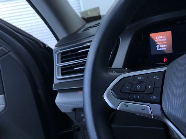 Thumbnail: 2024 Volkswagen Atlas - 32