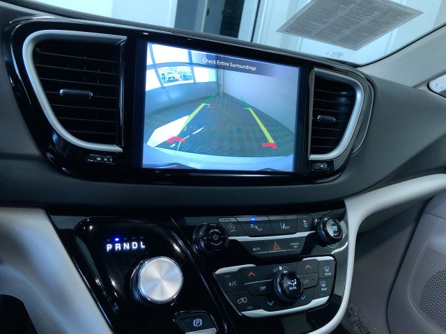 Thumbnail: 2024 Chrysler Pacifica - 14