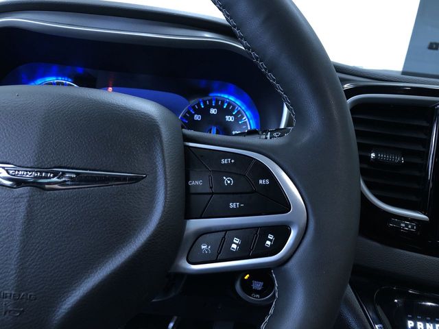 Thumbnail: 2025 Chrysler Pacifica - 31