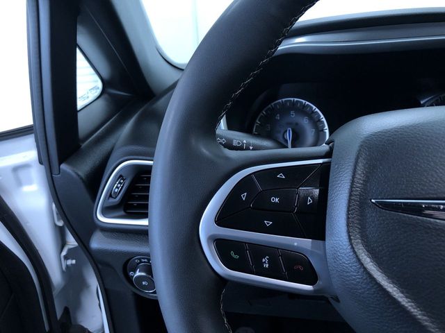 Thumbnail: 2025 Chrysler Pacifica - 29