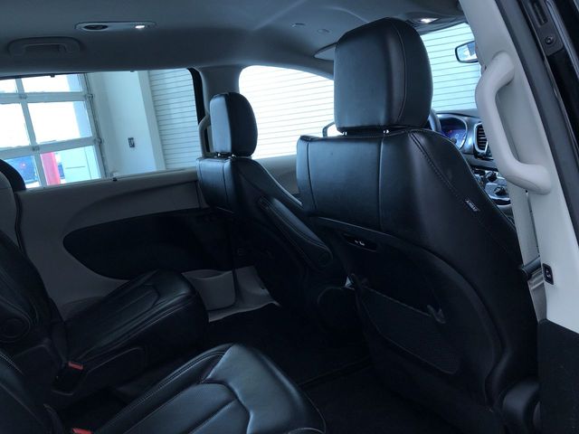 Thumbnail: 2024 Chrysler Pacifica - 28