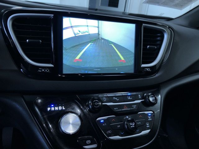 Thumbnail: 2025 Chrysler Pacifica - 14