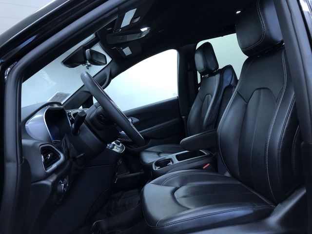 Thumbnail: 2025 Chrysler Pacifica - 9