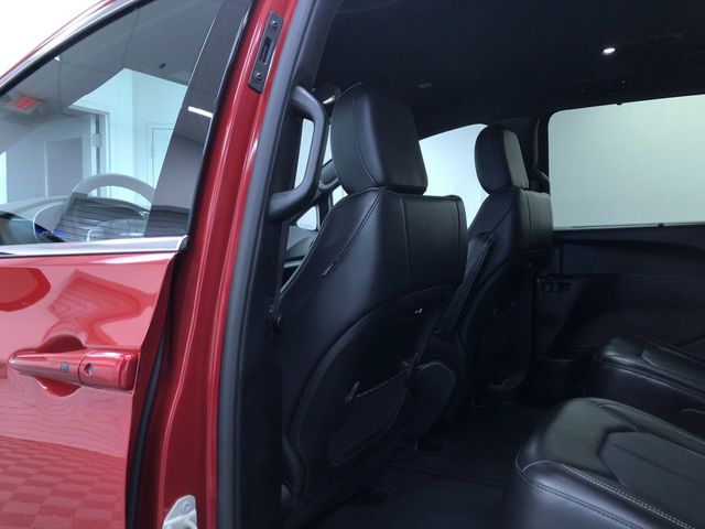 Thumbnail: 2025 Chrysler Pacifica - 12