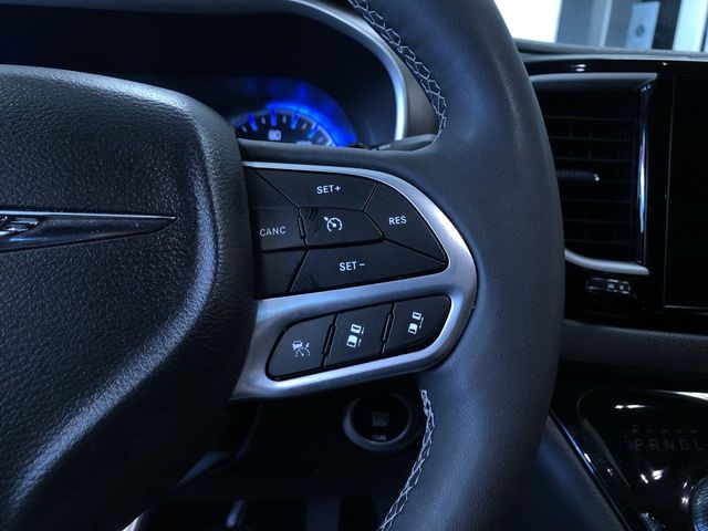 Thumbnail: 2025 Chrysler Pacifica - 29