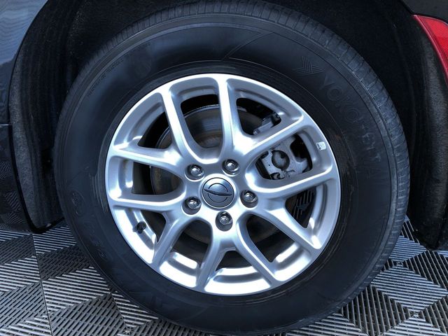 Thumbnail: 2024 Chrysler Voyager - 7