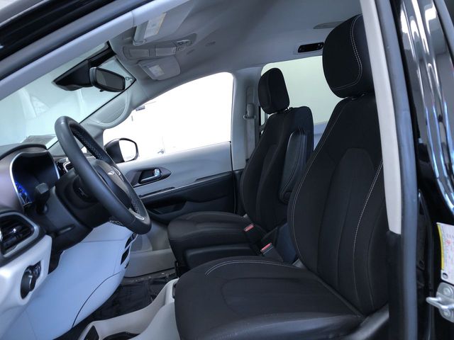 Thumbnail: 2024 Chrysler Voyager - 9