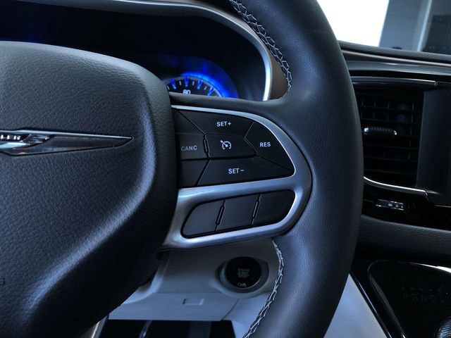 Thumbnail: 2024 Chrysler Voyager - 30