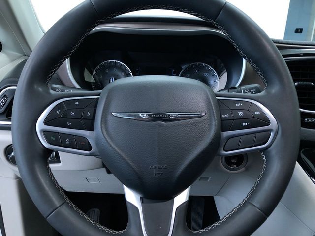 Thumbnail: 2024 Chrysler Voyager - 14