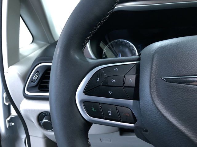 Thumbnail: 2024 Chrysler Voyager - 31