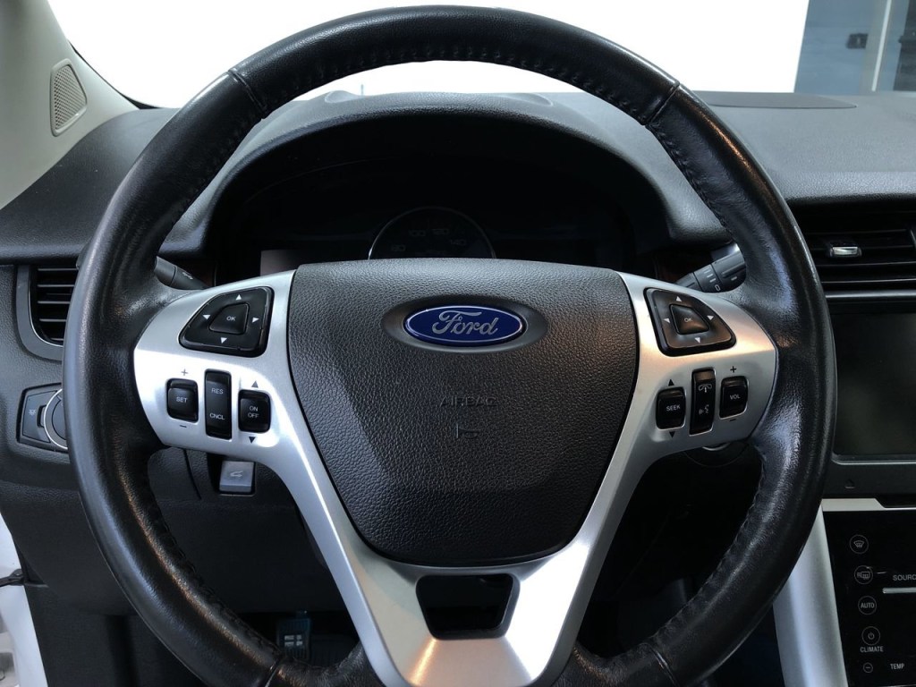 2013 Ford Edge Limited 12
