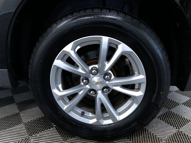 Thumbnail: 2017 Chevrolet Equinox - 8
