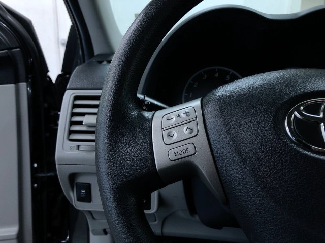 Thumbnail: 2013 Toyota Corolla - 29