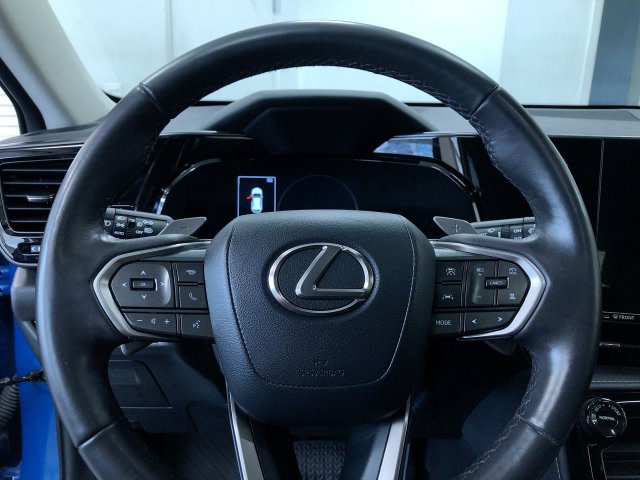 Thumbnail: 2024 Lexus ES - 14