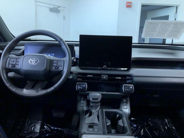 Thumbnail: 2026 Toyota RAV4 - 2