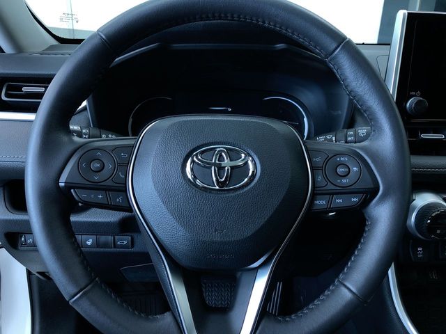 Thumbnail: 2023 Toyota RAV4 - 28