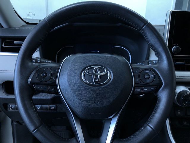 Thumbnail: 2023 Toyota RAV4 - 13