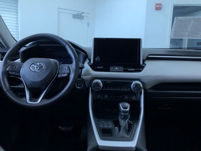Thumbnail: 2023 Toyota RAV4 - 8