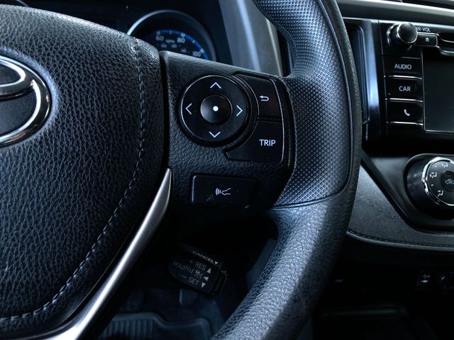 Thumbnail: 2017 Toyota RAV4 - 32