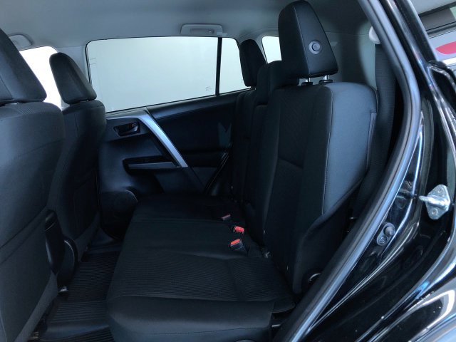 Thumbnail: 2018 Toyota RAV4 - 27