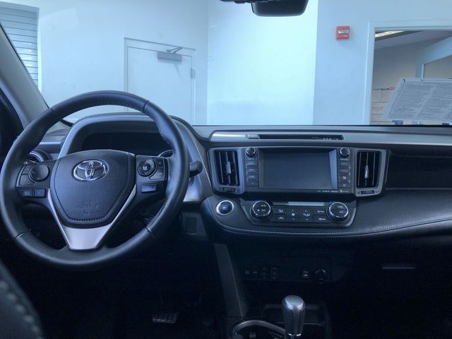 Thumbnail: 2017 Toyota RAV4 - 9