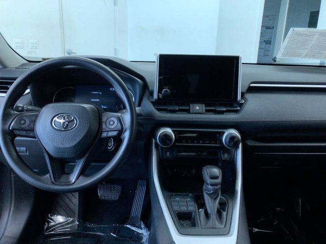 Thumbnail: 2025 Toyota RAV4 - 2