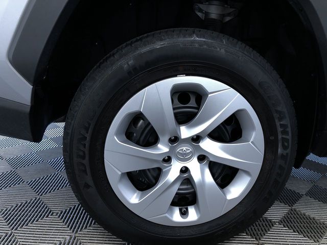 Thumbnail: 2025 Toyota RAV4 - 8