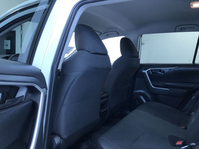 Thumbnail: 2019 Toyota RAV4 - 12