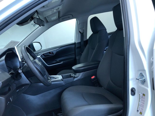 Thumbnail: 2025 Toyota RAV4 - 10