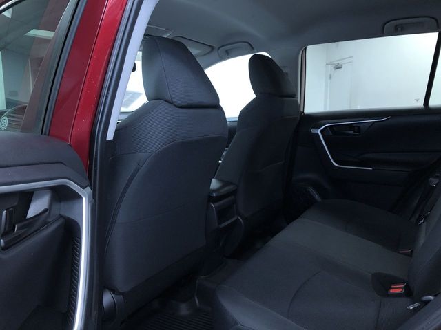 Thumbnail: 2019 Toyota RAV4 - 12